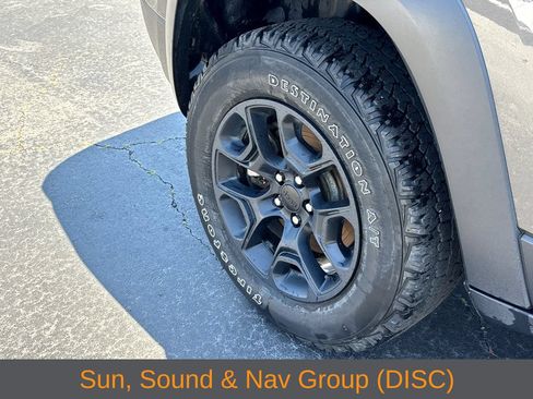 Used 2022 Jeep Cherokee Trailhawk w/ Sun, Sound & Nav Group AWD/4WD image 24