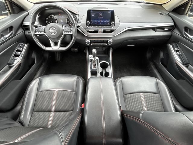 Used 2024 Nissan Altima 2.5 SR FWD image 11