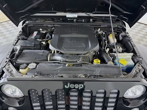 Used 2018 Jeep Wrangler Unlimited Sport S AWD/4WD image 23