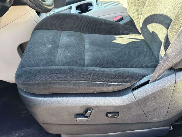 Used 2016 Dodge Grand Caravan SXT FWD image 9