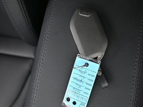 Used 2026 Kia Sportage EX w/ EX Panorama Roof Package image 33