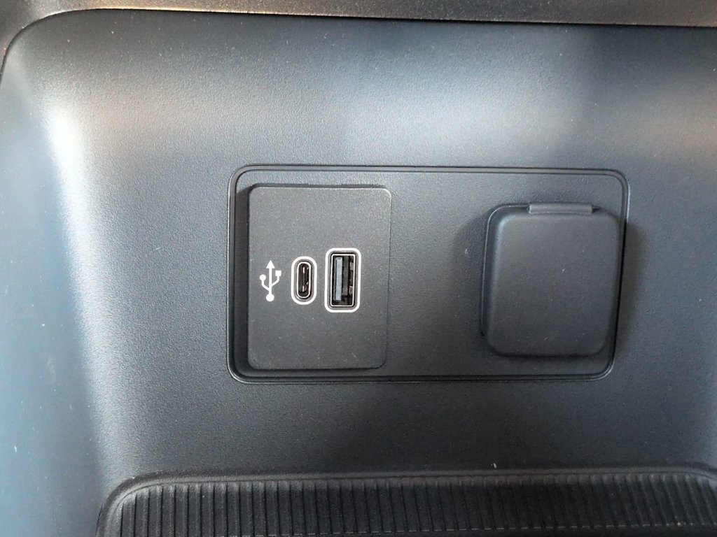 New 2026 Ford Explorer Active RWD image 23