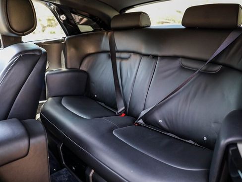 Used 2010 Rolls-Royce Phantom Coupe RWD image 32
