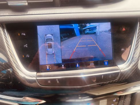 Used 2023 Cadillac XT6 Sport w/ Technology Package AWD/4WD image 20