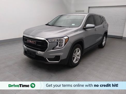 Used 2024 GMC Terrain SLE FWD image 1