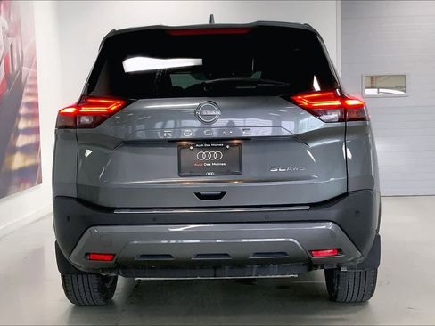 Used 2023 Nissan Rogue SL w/ SL Premium Package image 5