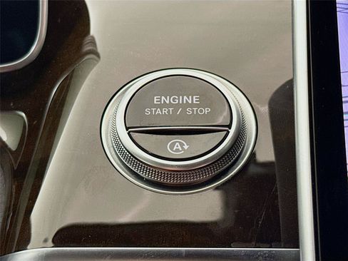 Used 2023 Mercedes-Benz S 500 4MATIC image 13