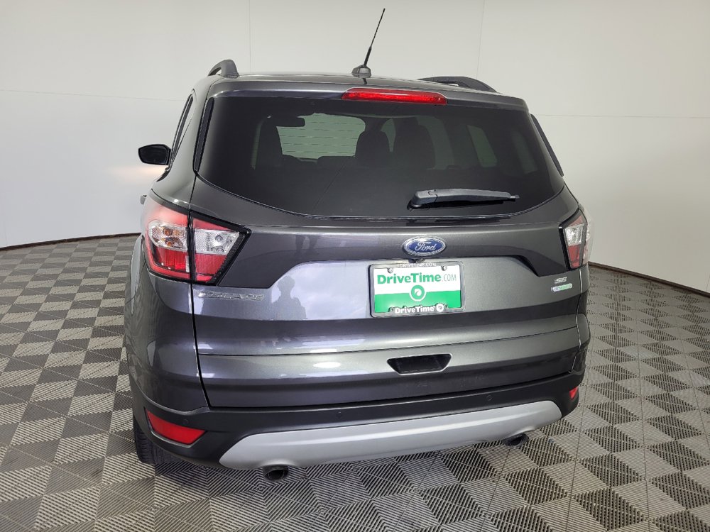 Used 2018 Ford Escape SE w/ Ford Safe & Smart Package FWD image 6