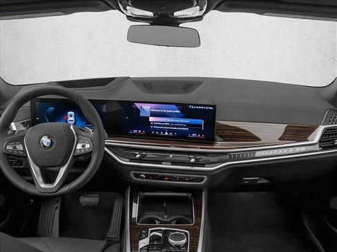 New 2026 BMW X5 xDrive40i w/ M Sport Package AWD/4WD image 5