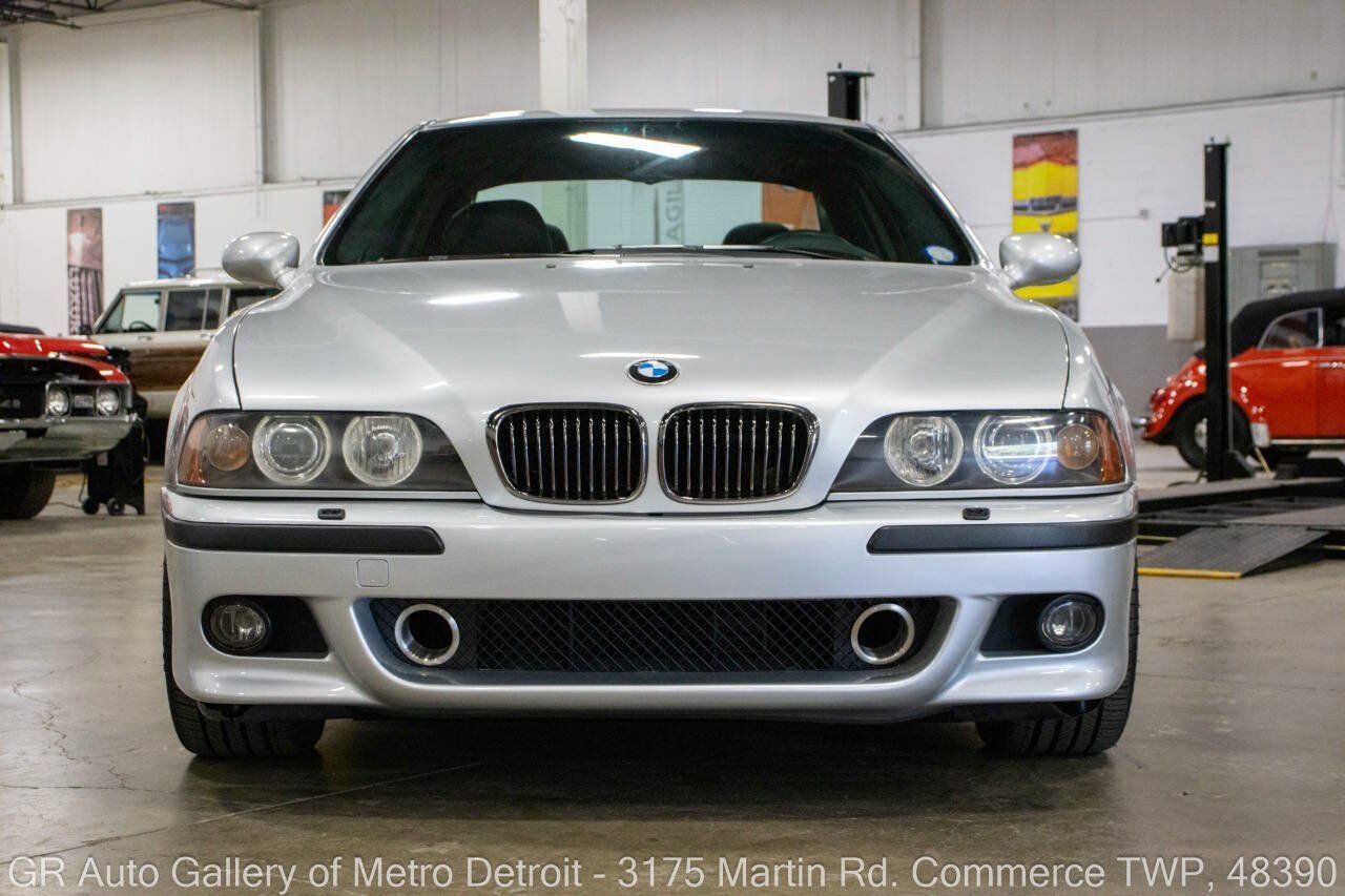 Used 2003 BMW M5 RWD image 12