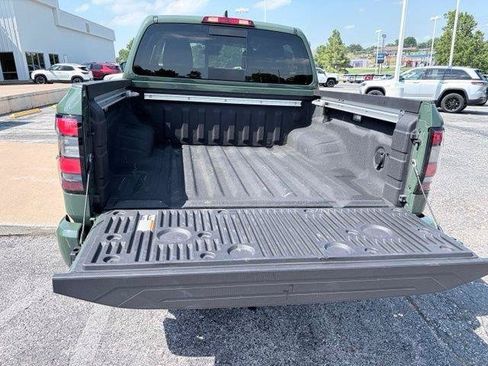 Used 2025 Nissan Frontier SV w/ SV Convenience Package RWD image 19