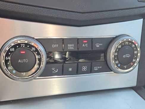 Used 2008 Mercedes-Benz C 300 4MATIC Sedan image 27