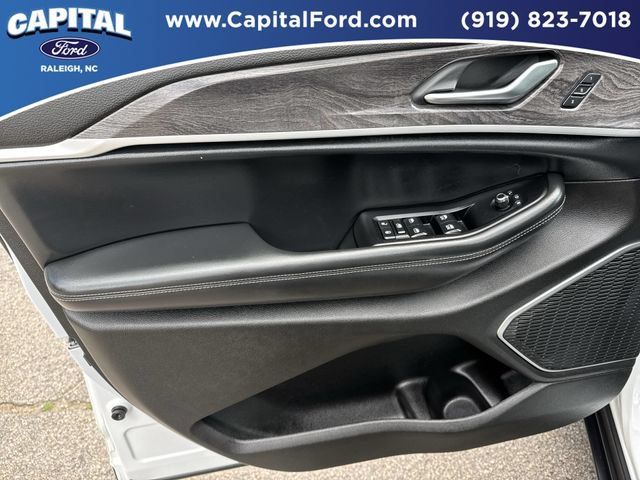 Used 2022 Jeep Grand Cherokee Limited w/ MOPAR Finishing Package AWD/4WD image 20