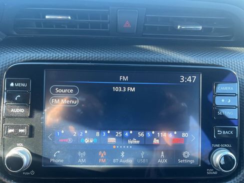 Used 2022 Nissan Kicks SV image 15