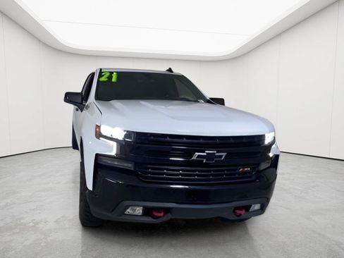 Used 2021 Chevrolet Silverado 1500 LT Trail Boss w/ Convenience Package II AWD/4WD image 6