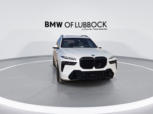 New 2026 BMW X7 xDrive40i w/ Executive Package image 2