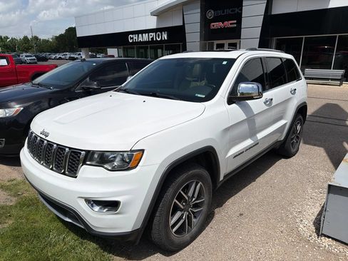 Used 2019 Jeep Grand Cherokee Limited AWD/4WD image 3