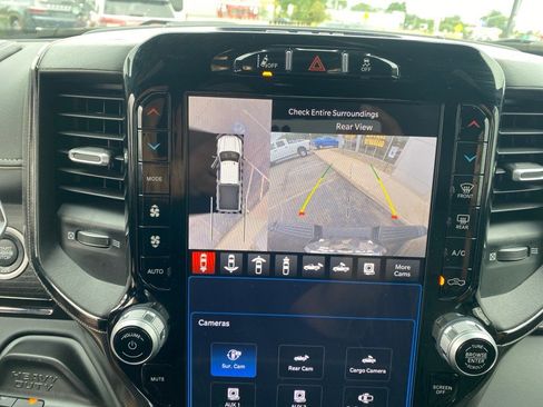 Used 2024 RAM 2500 Limited image 16