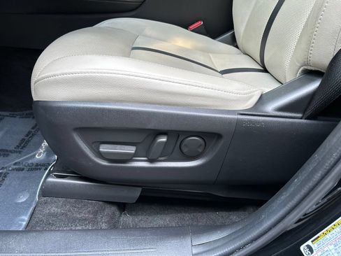Used 2024 MAZDA CX-90 3.3 Turbo w/ Preferred Package AWD/4WD image 17