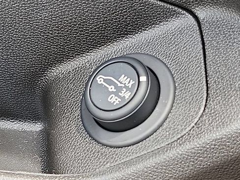 Certified 2024 GMC Terrain SLT w/ Tech Package AWD/4WD image 26