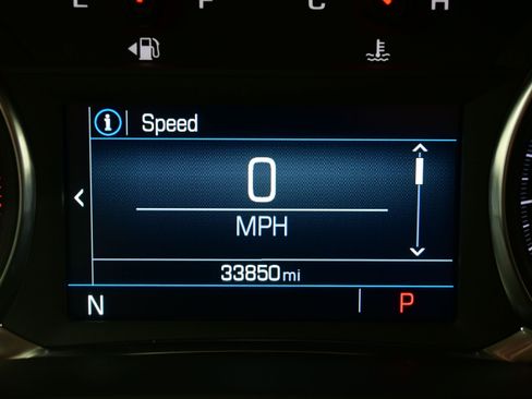 Used 2023 GMC Acadia SLE w/ Driver Convenience Package FWD image 28