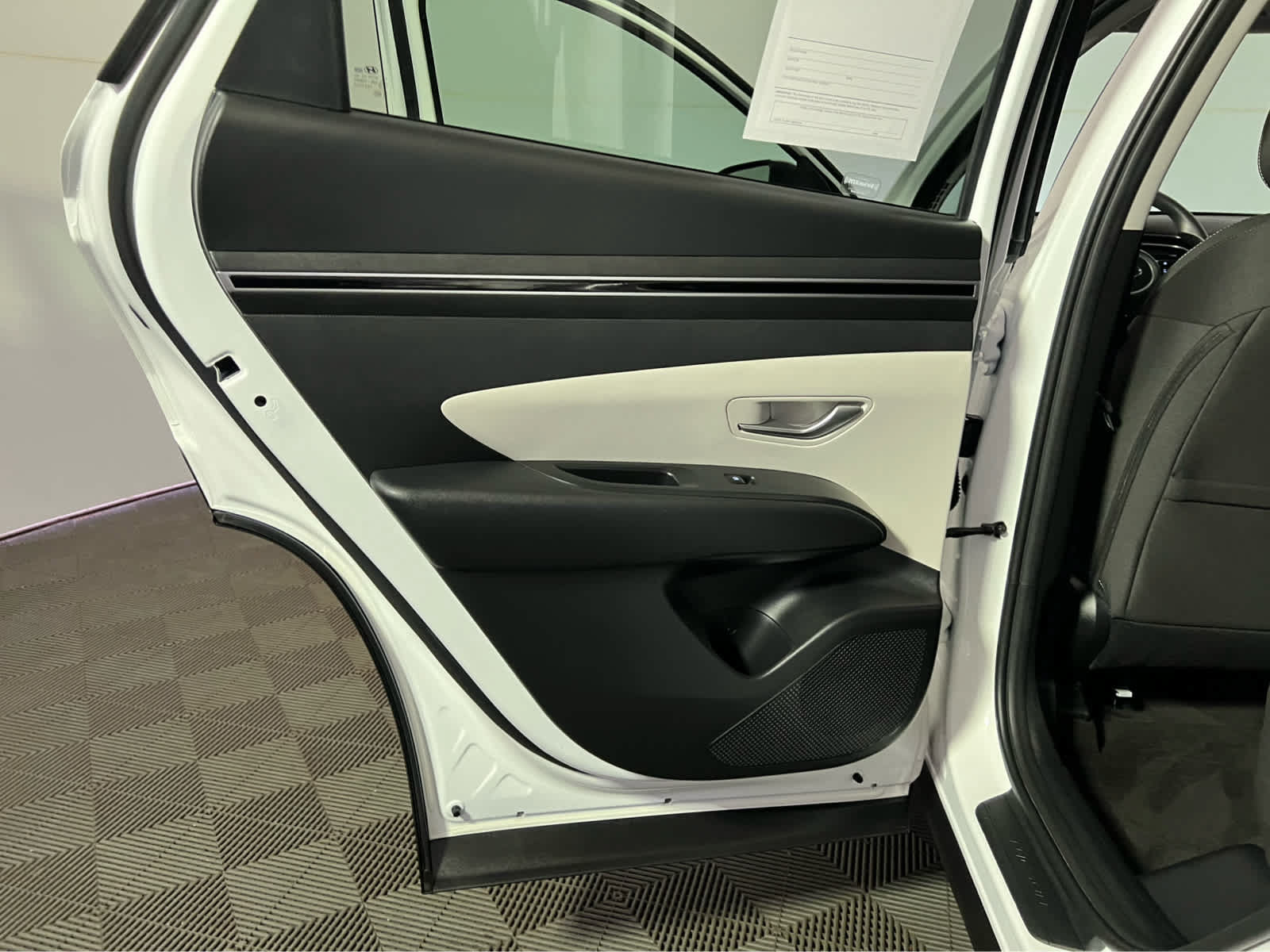 Used 2024 Hyundai Tucson SEL AWD/4WD image 24