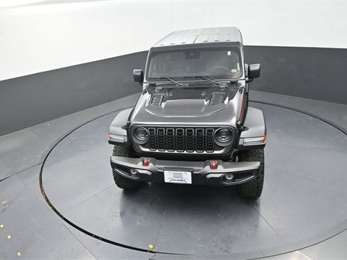 Used 2024 Jeep Wrangler Unlimited Rubicon w/ Convenience Group image 10