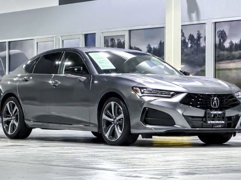 Used 2025 Acura TLX w/ Technology Package image 6