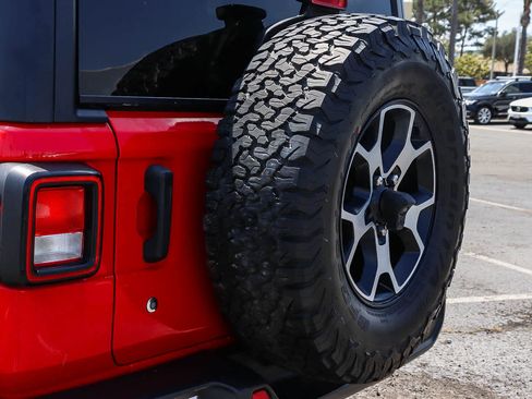 Used 2020 Jeep Wrangler Unlimited Rubicon AWD/4WD image 10