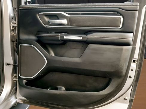 Used 2020 RAM 1500 Laramie AWD/4WD image 29