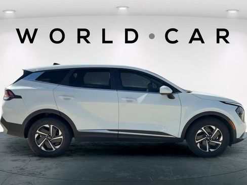 Certified 2025 Kia Sportage LX FWD image 33