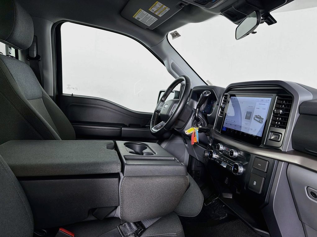 Used 2025 Ford F150 XLT w/ Equipment Group 301A Standard AWD/4WD image 35