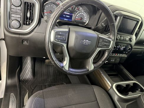 Used 2022 Chevrolet Silverado 1500 RST image 16