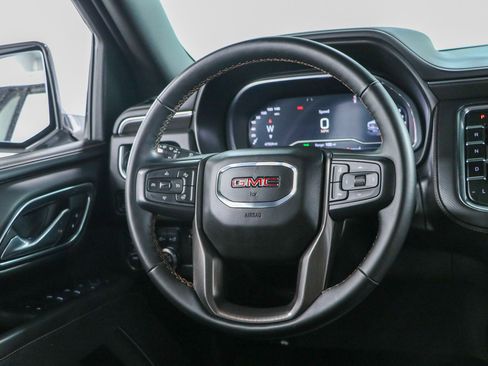 Used 2023 GMC Yukon AT4 w/ Technology Package AWD/4WD image 13