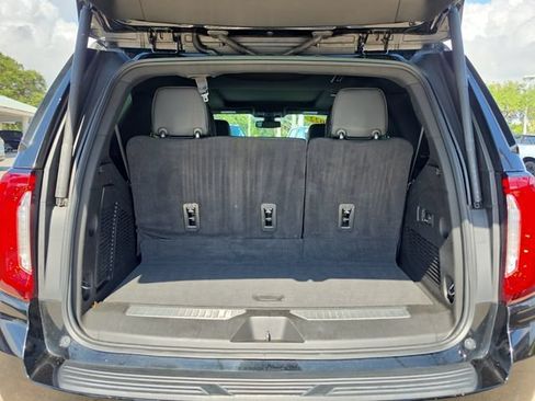 Used 2022 GMC Yukon AT4 AWD/4WD image 7