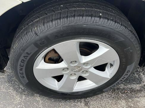 Used 2015 Dodge Journey FWD image 23