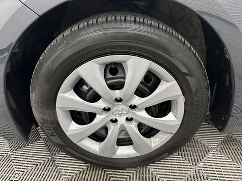Used 2024 Toyota Corolla LE FWD image 11
