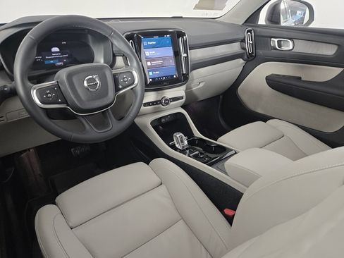 Certified 2023 Volvo XC40 B5 Plus w/ Driver Assist Package image 16