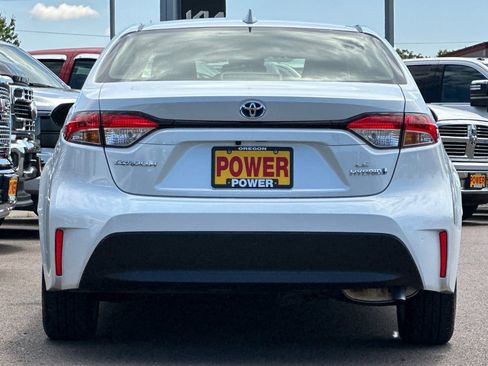 Used 2023 Toyota Corolla LE w/ LE Convenience Package AWD/4WD image 5