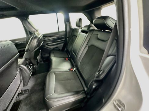 Used 2023 Jeep Grand Cherokee Altitude RWD image 27