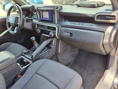Used 2024 Toyota Tacoma SR AWD/4WD image 11