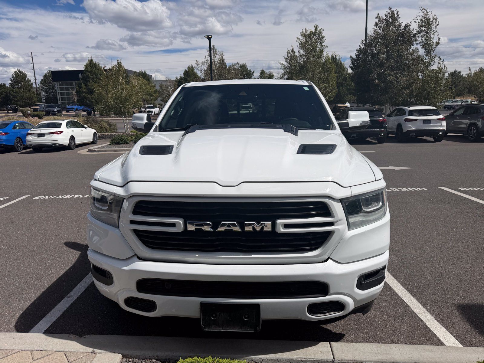 Used 2023 RAM 1500 Laramie AWD/4WD image 4