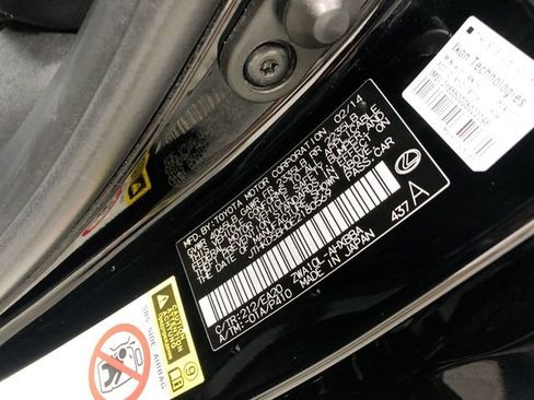 Used 2014 Lexus CT 200h FWD image 30