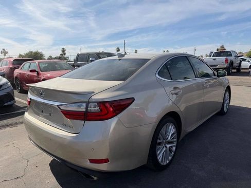 Used 2016 Lexus ES 350 w/ Luxury Package w/Wood Trim FWD image 8