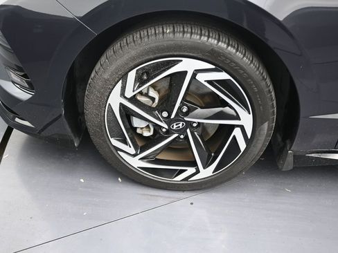 Used 2024 Hyundai Sonata SEL w/ Convenience Package FWD image 9