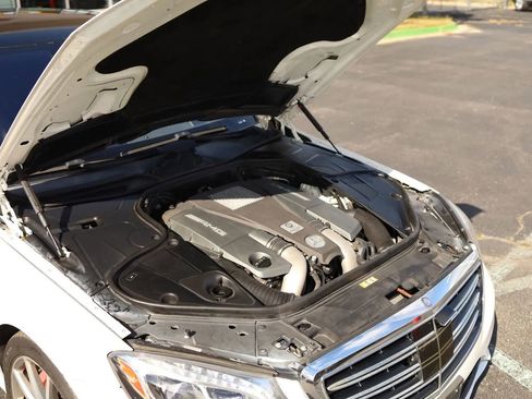 Used 2015 Mercedes-Benz S 63 AMG 4MATIC Sedan w/ Driver Assistance Package image 62