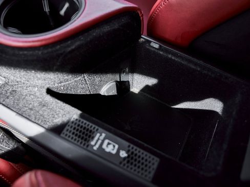 Used 2020 Porsche Taycan Turbo image 63