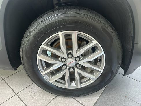 Used 2018 GMC Acadia SLE w/ Driver Alert Package I FWD image 14