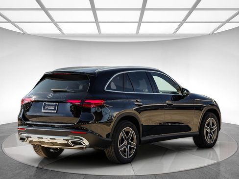 New 2026 Mercedes-Benz GLC 300 image 4
