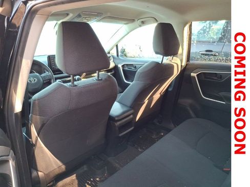 Used 2019 Toyota RAV4 LE w/ All Weather Liner Package image 13
